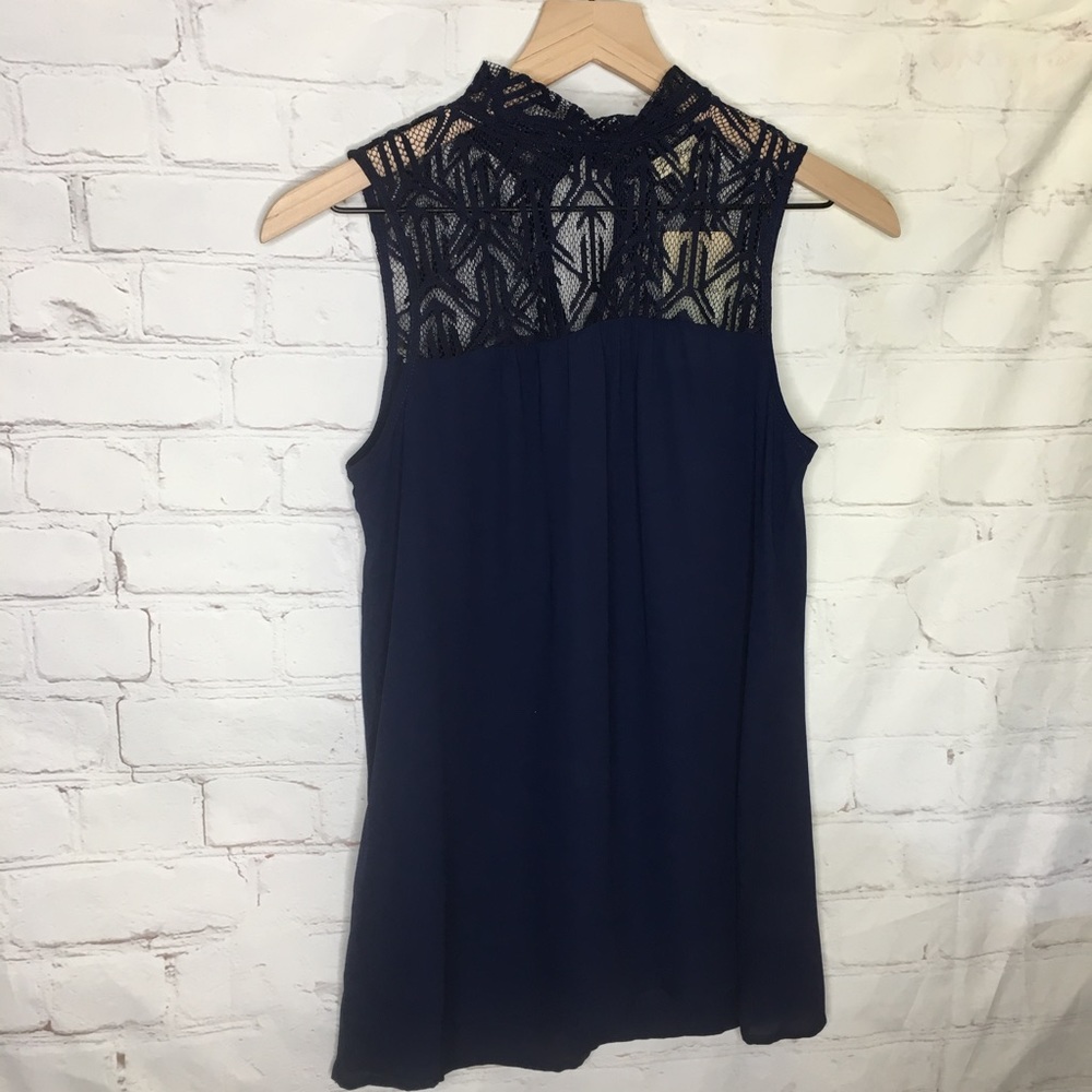 Lily White Navy Lace Yolk Sleeveless Top Size XS